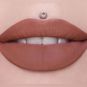 NWT JEFFREY STAR VELOUR LIQUID LIPSTICK - LEO